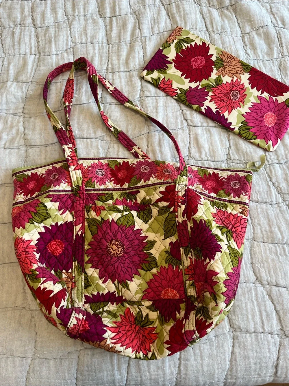 Vera Bradley Hello Dahlia Tote